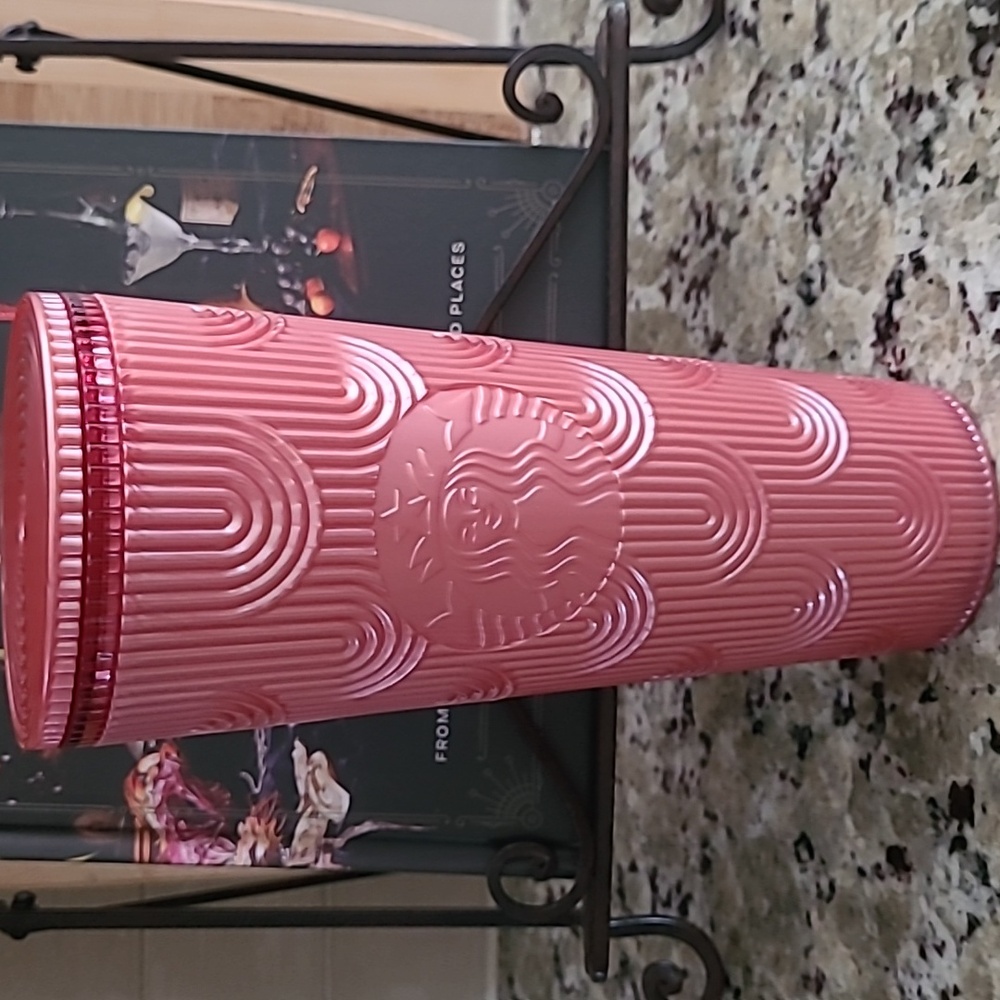 Starbucks Pink/Rose 24 ounce Swirl Cold Cup